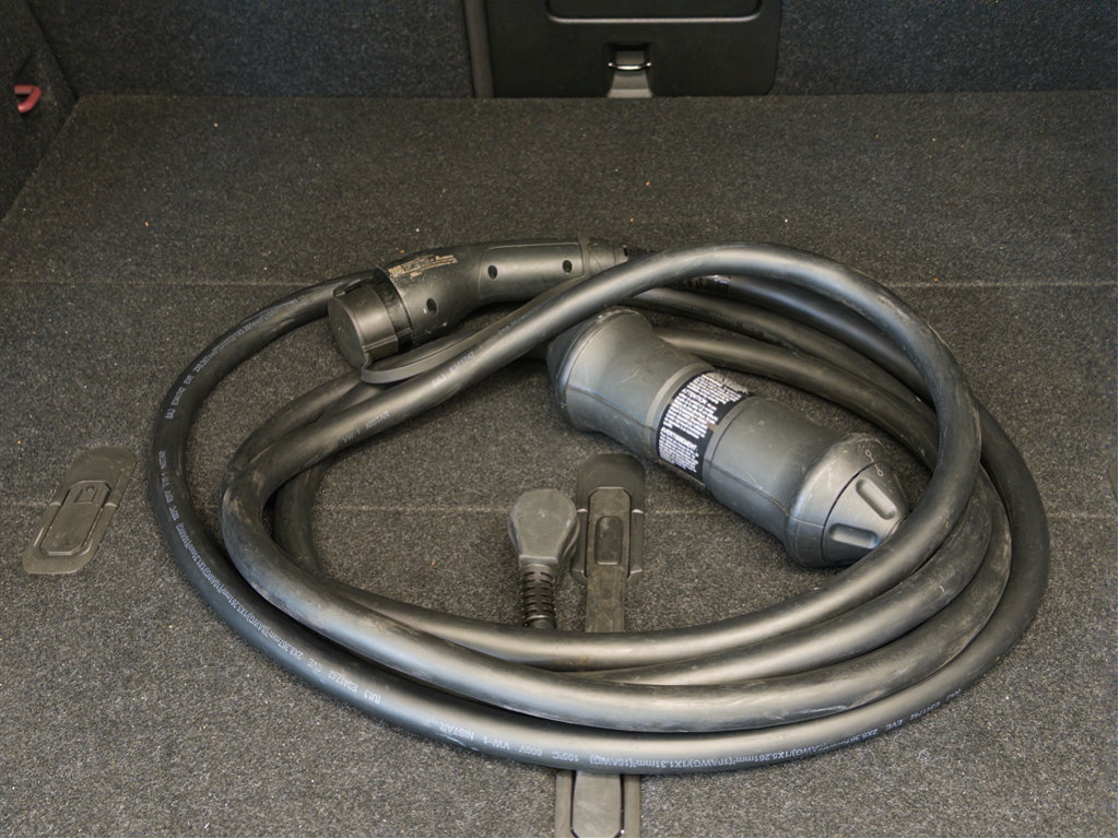 Used 2023 Volvo C40 P8 Recharge Plus AWD/4WD image 6