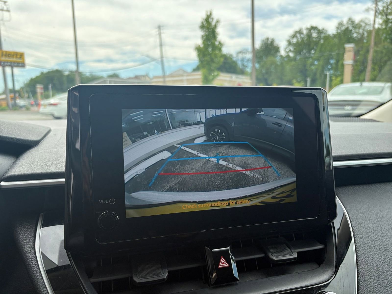 Used 2025 Toyota Corolla LE FWD image 22