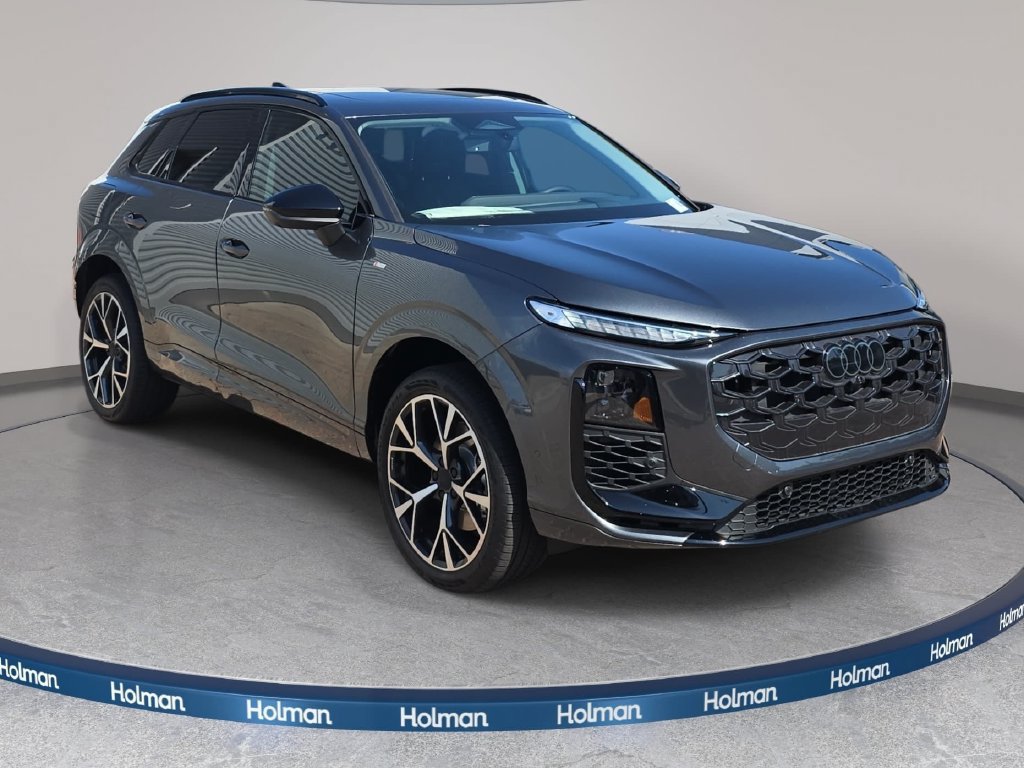 New 2026 Audi Q3 quattro 2.0T AWD/4WD image 3