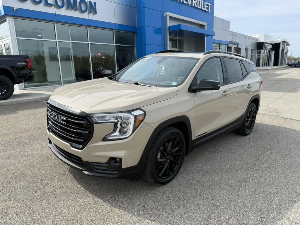 Used 2023 GMC Terrain SLT w/ Tech Package AWD/4WD image 1