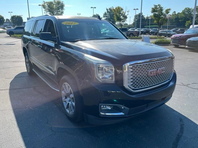 Used 2017 GMC Yukon XL Denali AWD/4WD image 4