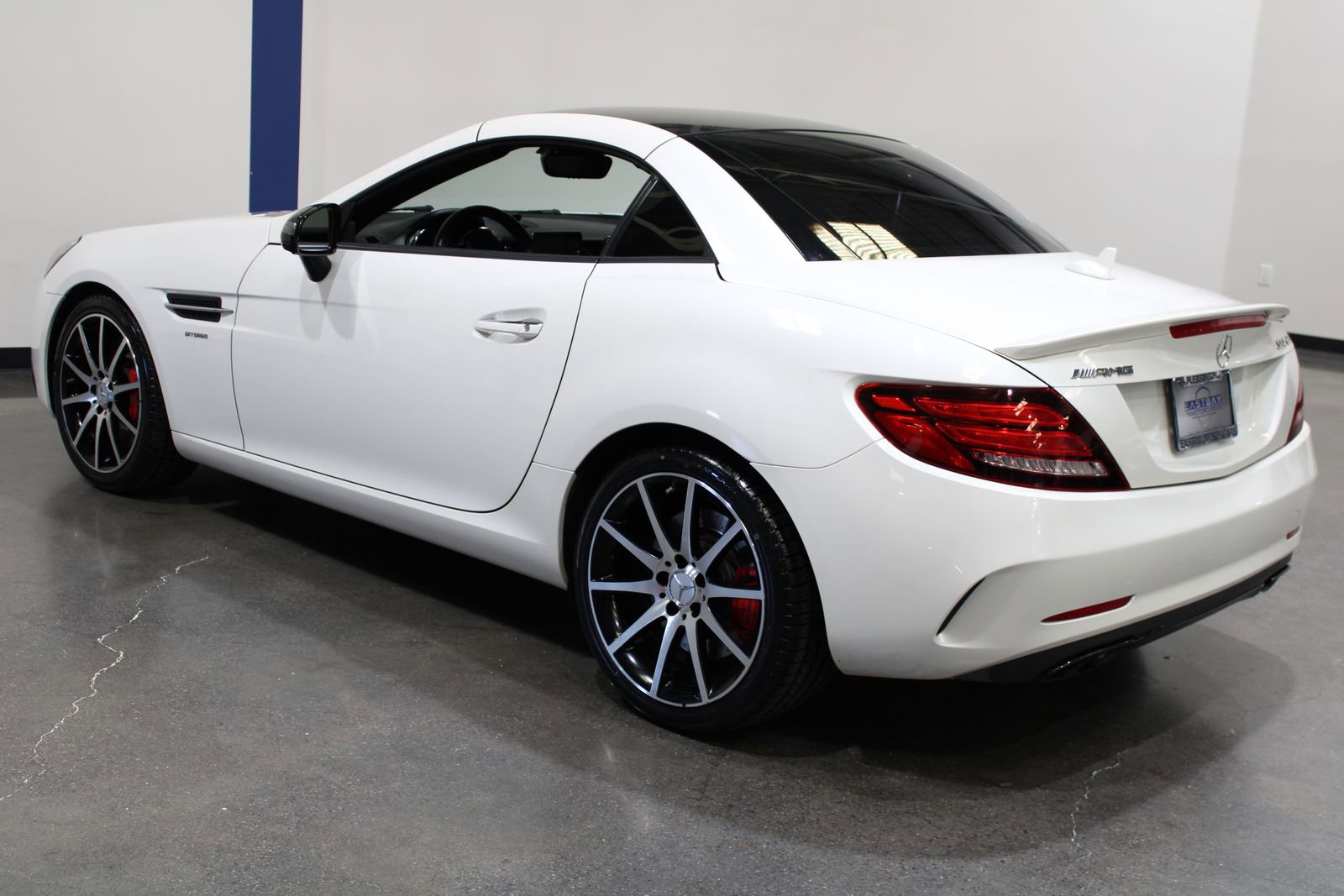 Used 2019 Mercedes-Benz SLC 43 AMG image 9
