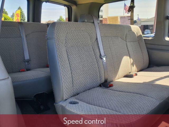 Used 2008 Chevrolet Express 3500 Passenger w/ LT Preferred Equipment Group RWD image 29