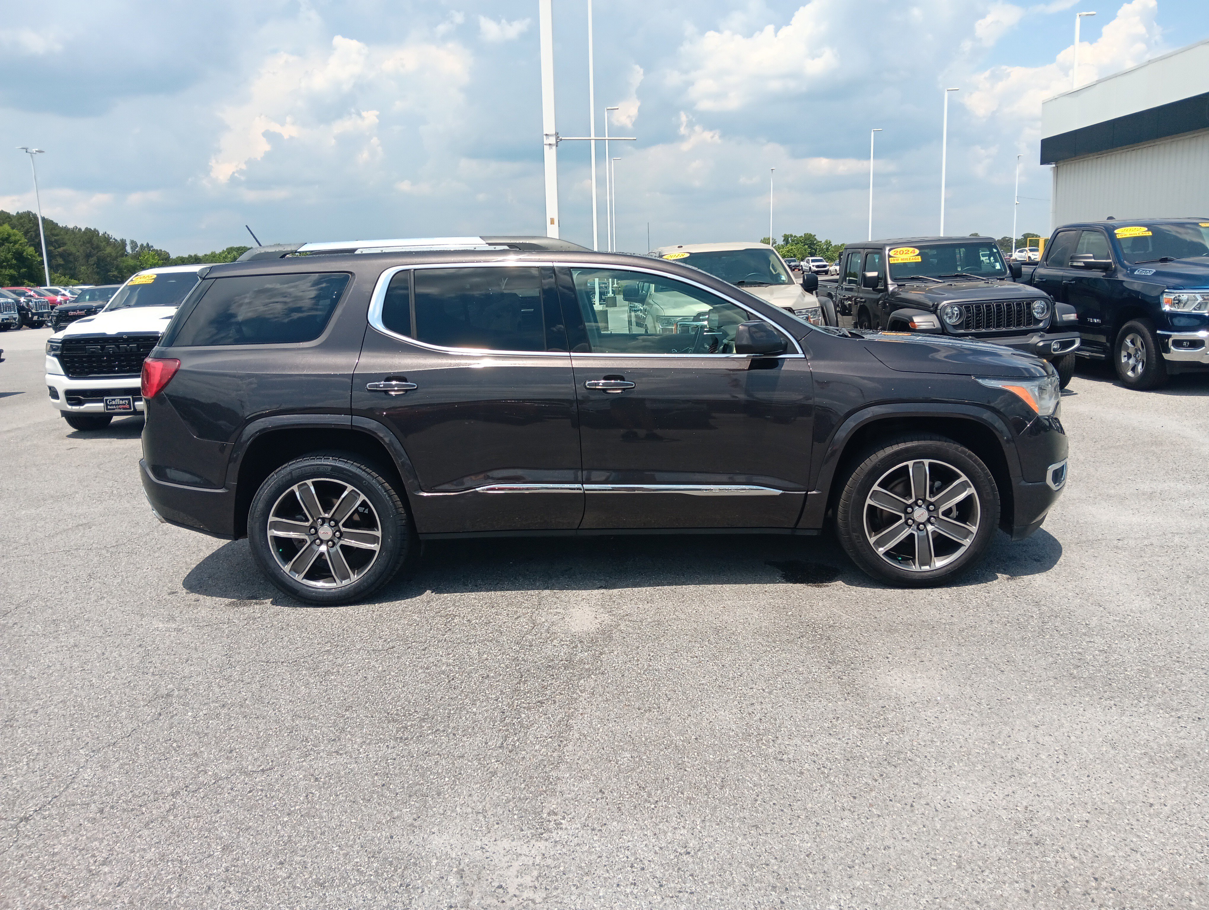 Used 2019 GMC Acadia Denali FWD image 7