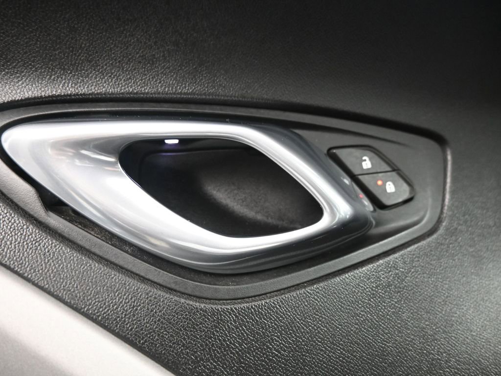 Used 2019 Chevrolet Camaro LT image 12