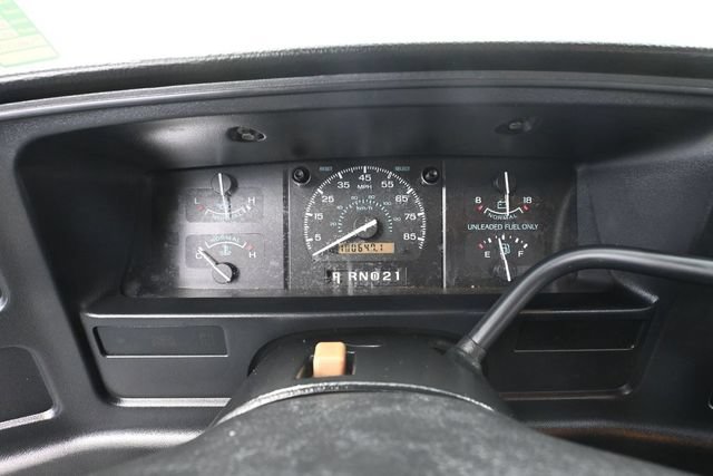 Used 1995 Ford E-150 and Econoline 150 Club Wagon RWD image 24