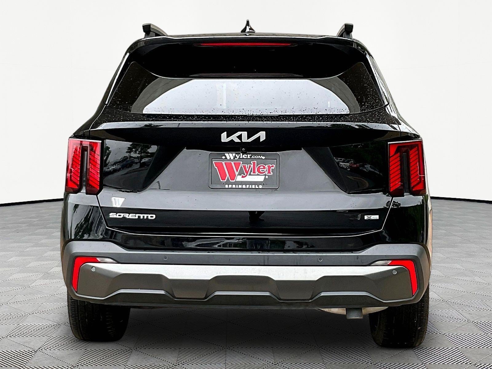 Used 2024 Kia Sorento SX AWD/4WD image 5