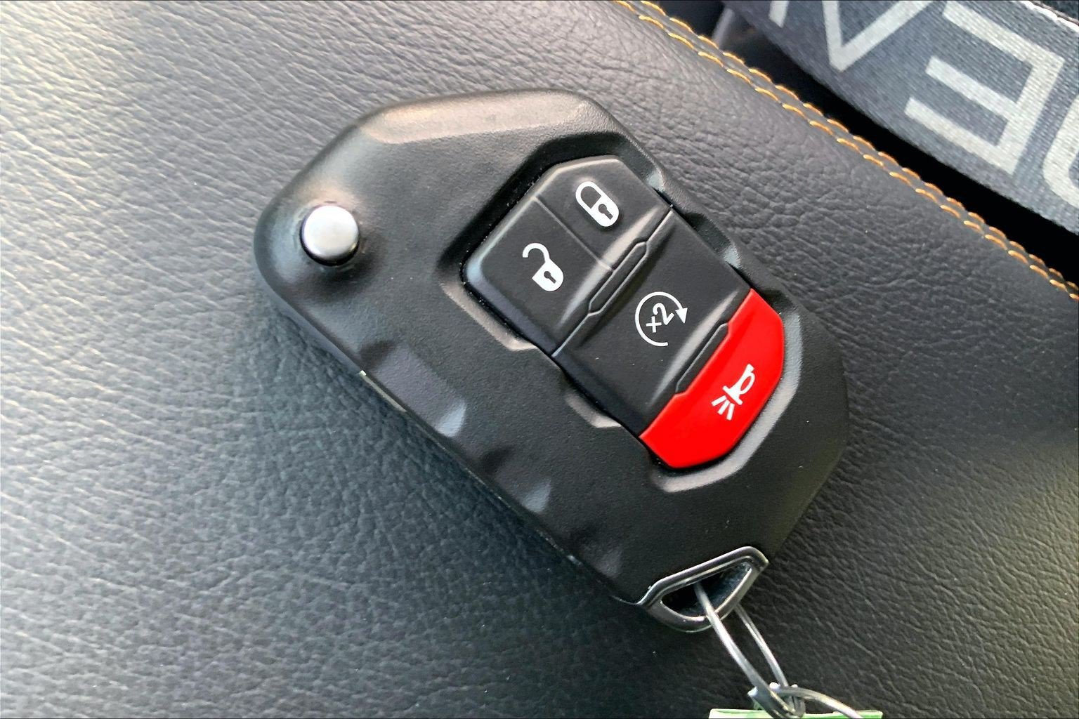 Used 2024 Jeep Wrangler Unlimited Sahara w/ Technology Group AWD/4WD image 14