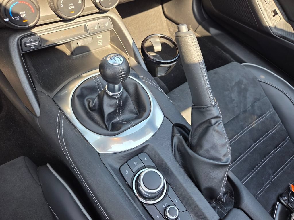 Certified 2024 MAZDA MX-5 Miata RF Club w/ Weather Package RWD image 27