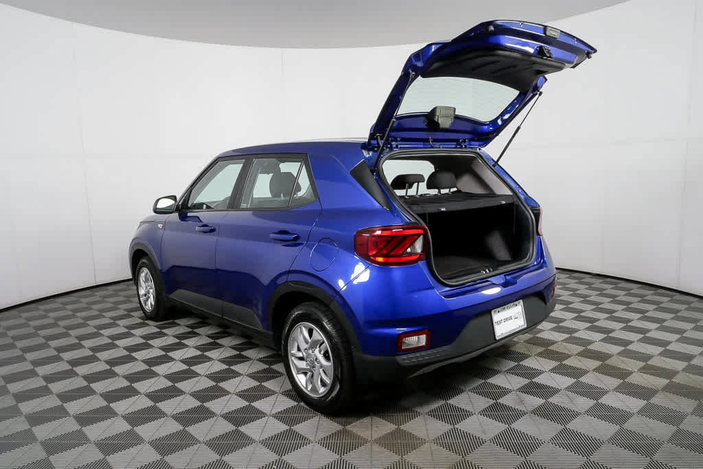 Used 2022 Hyundai Venue SE FWD image 27