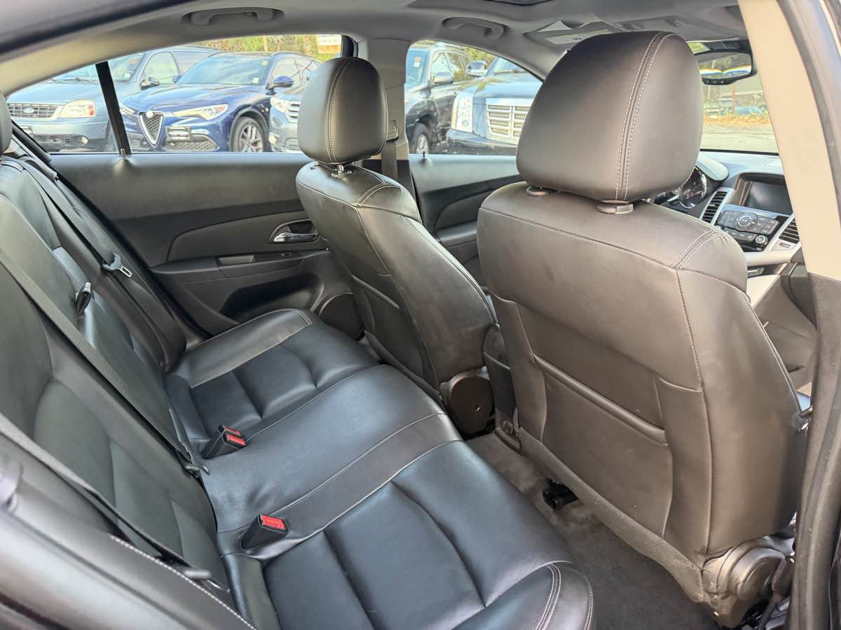 Used 2014 Chevrolet Cruze LT w/ RS Package image 8