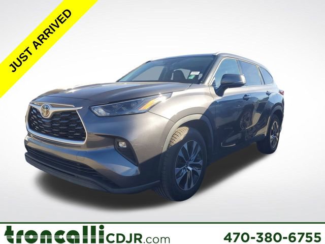 Used 2022 Toyota Highlander XLE