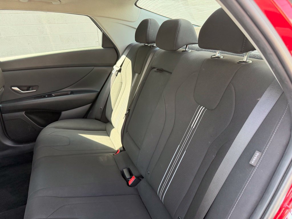 Used 2025 Hyundai Elantra SEL FWD image 25