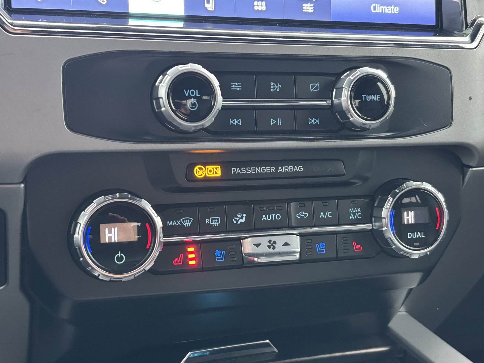 Used 2022 Ford F350 Lariat w/ Lariat Value Package image 21