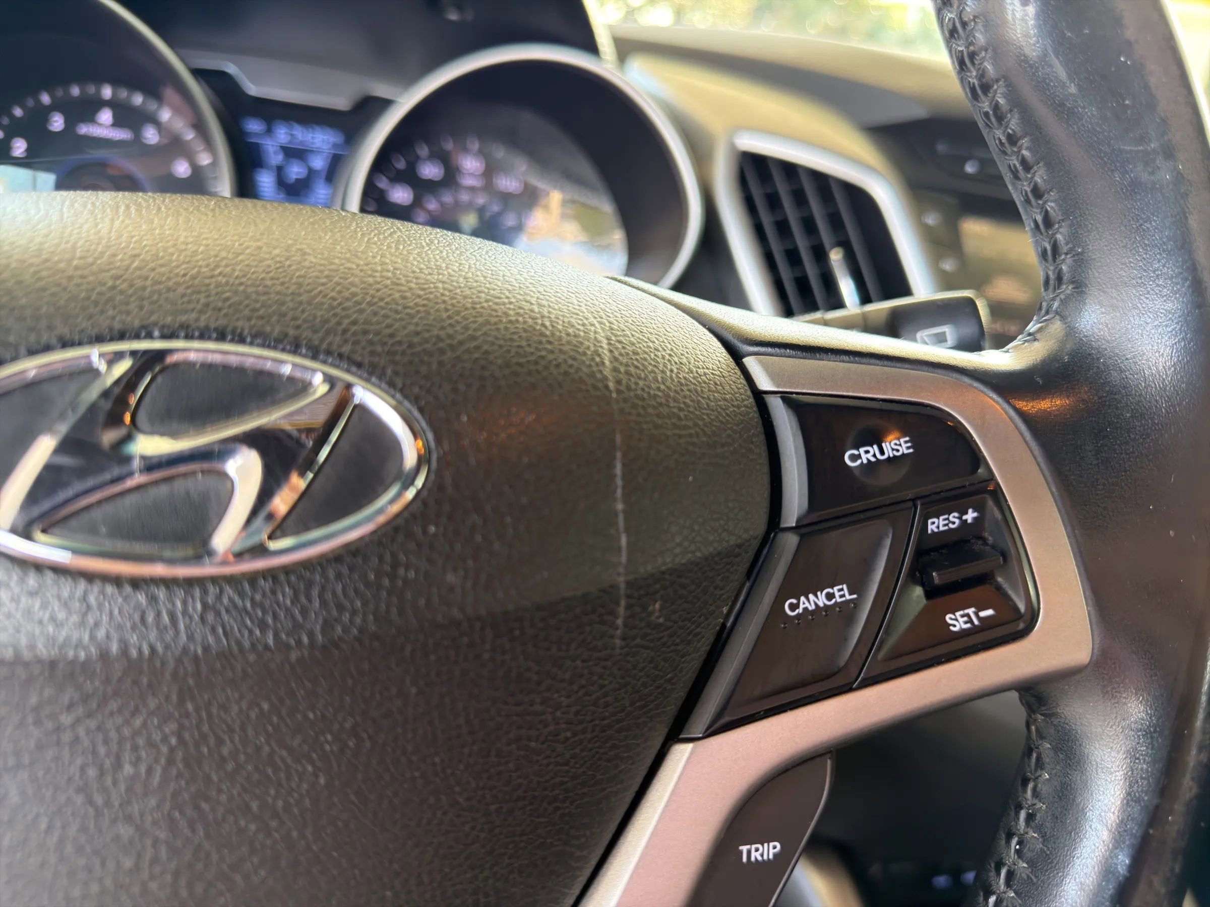 Used 2016 Hyundai Veloster w/ Option Group 02 image 26