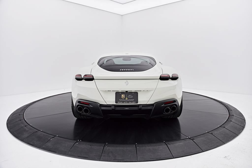 Used 2022 Ferrari Roma RWD image 14