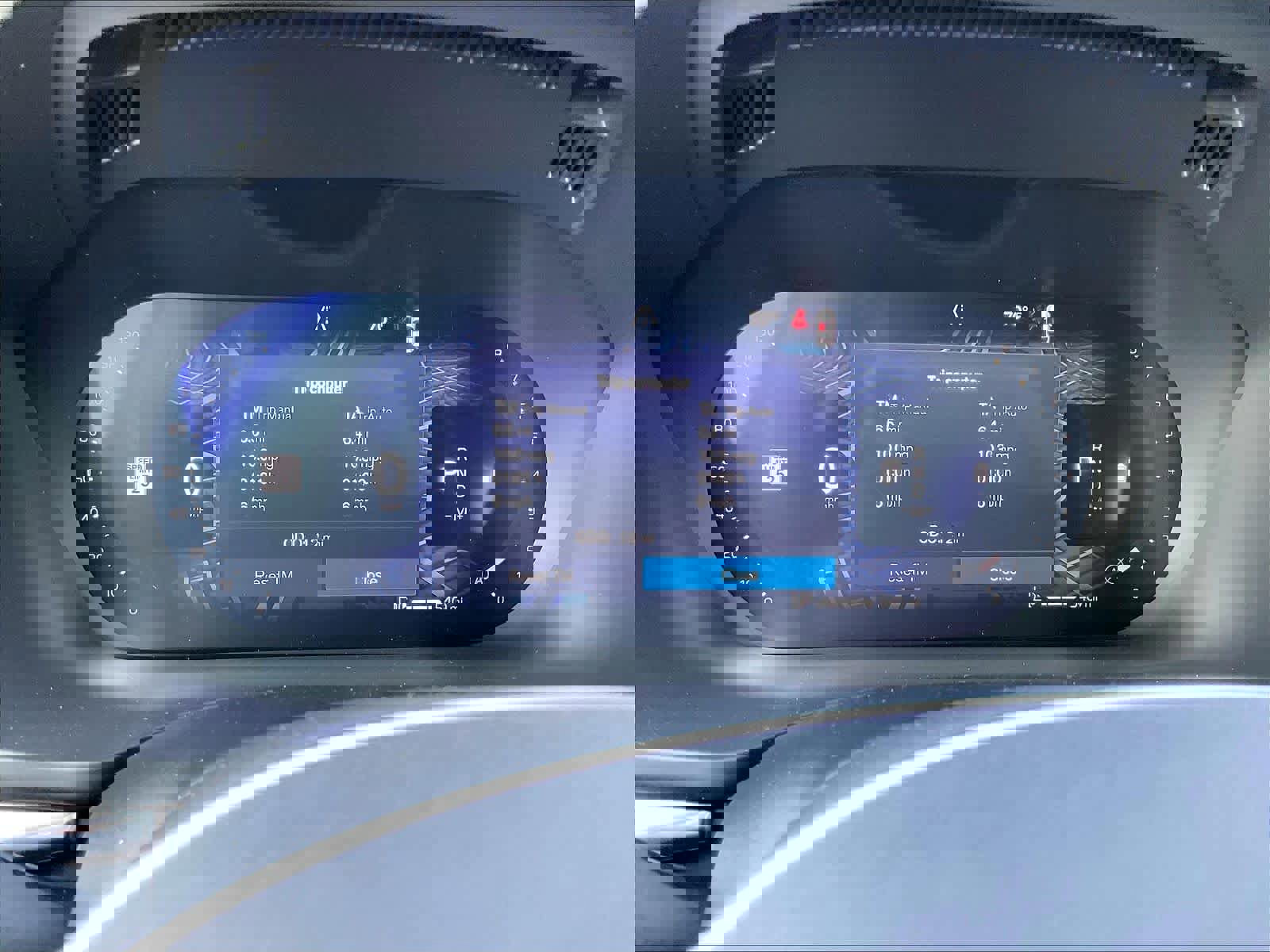 New 2026 Volvo XC60 B5 Plus w/ Protection Package Premier image 19