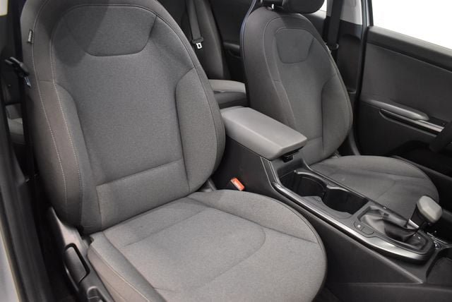 Used 2025 Kia K4 FWD image 6