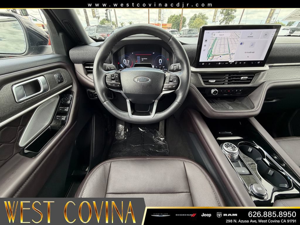 Used 2025 Ford Explorer Platinum w/ LUX Leather Package AWD/4WD image 14
