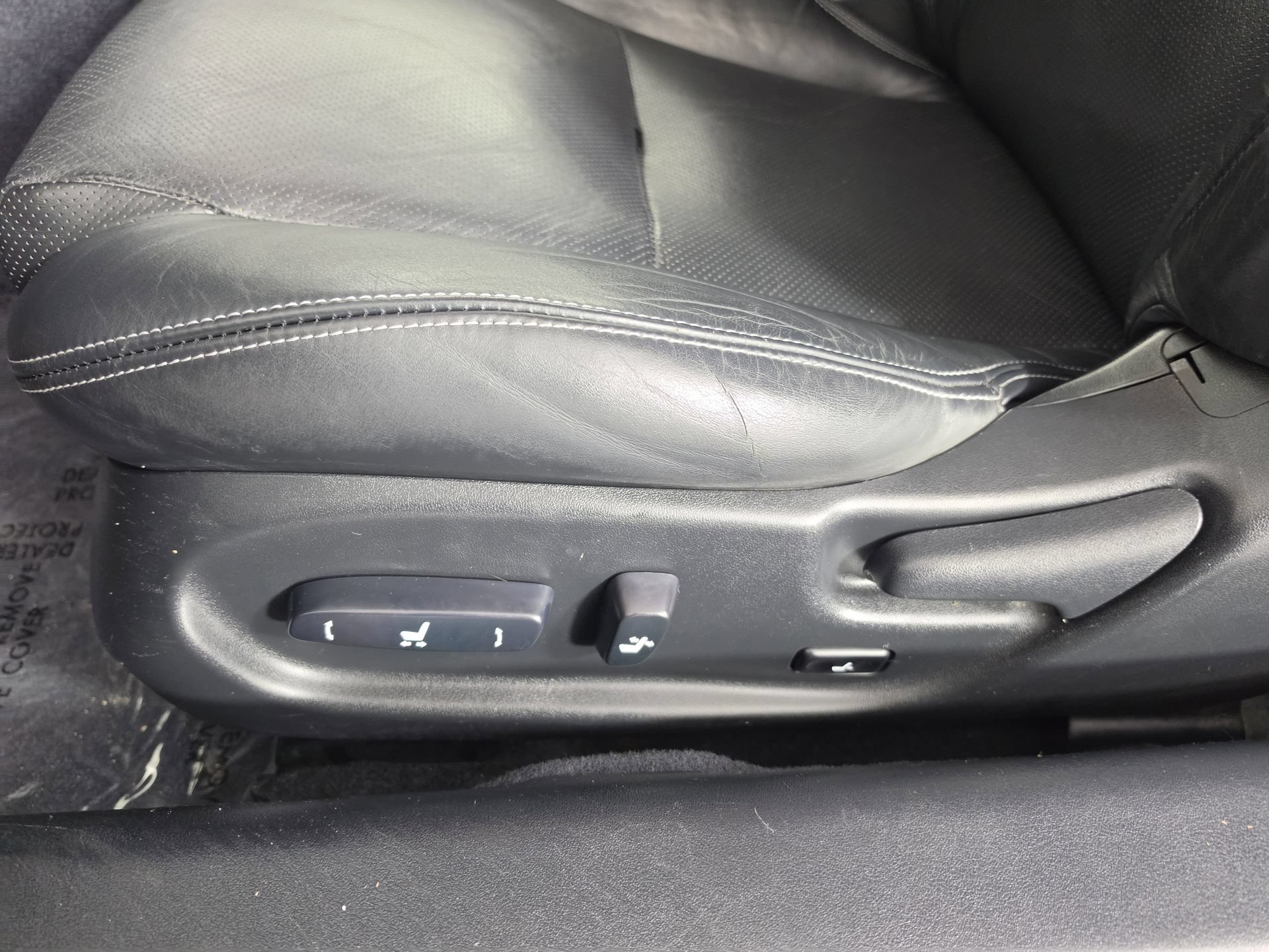 Used 2010 Lexus IS 350C RWD image 15