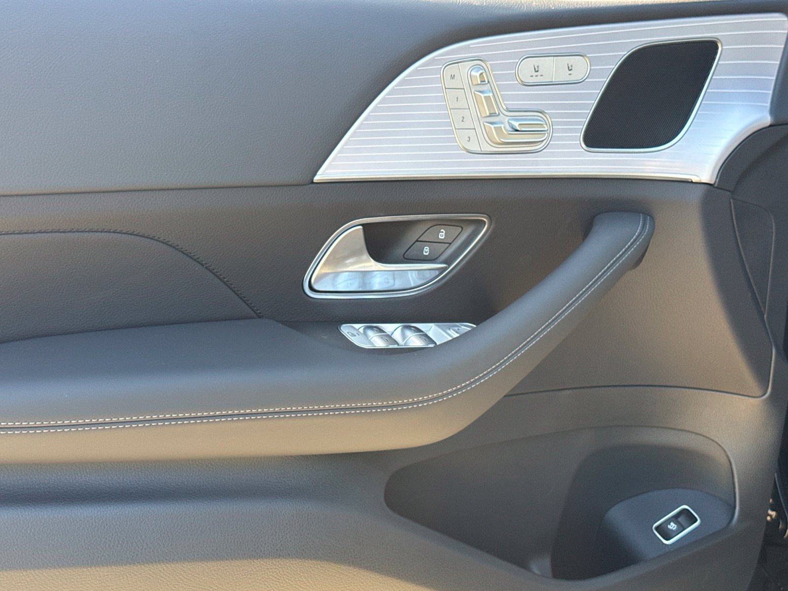 New 2027 Mercedes-Benz GLE 450 4MATIC Coupe image 14