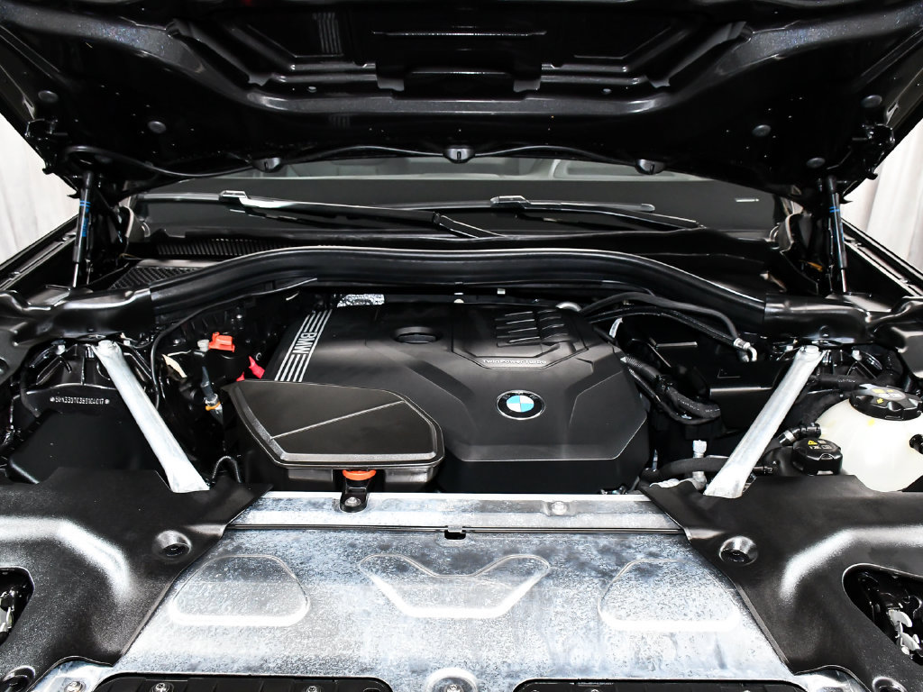 Used 2025 BMW X4 xDrive30i AWD/4WD image 65