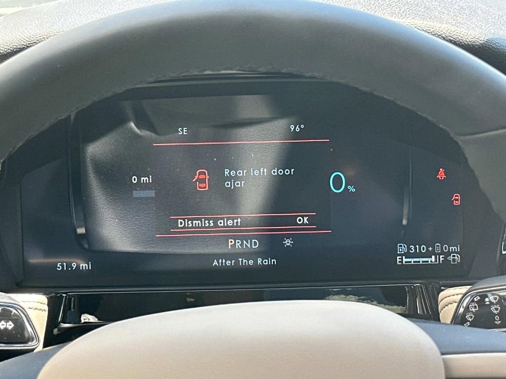 New 2025 Lincoln Corsair Grand Touring w/ Rear Removable Package Tray image 27