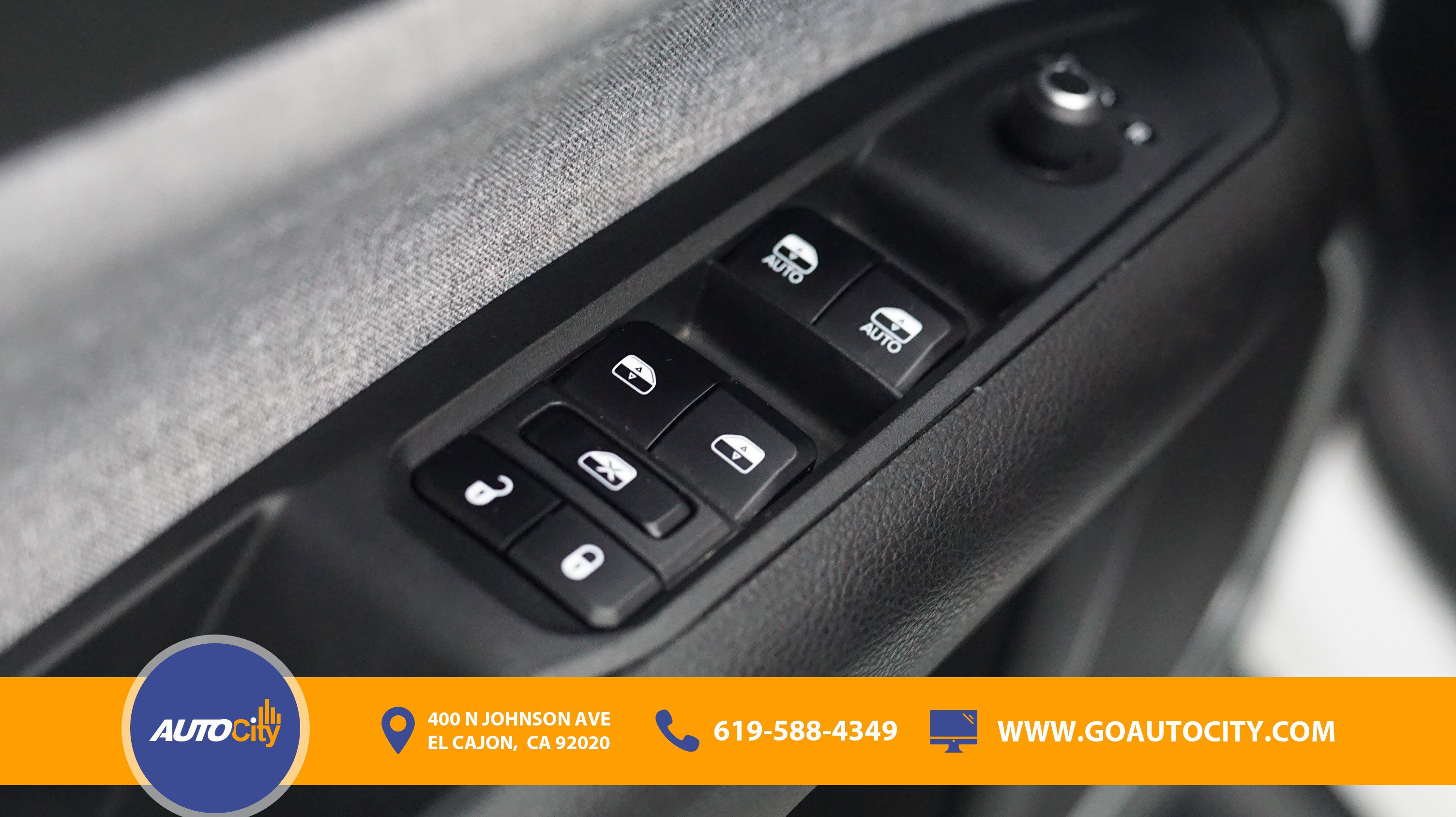 Used 2024 Jeep Compass Latitude image 17