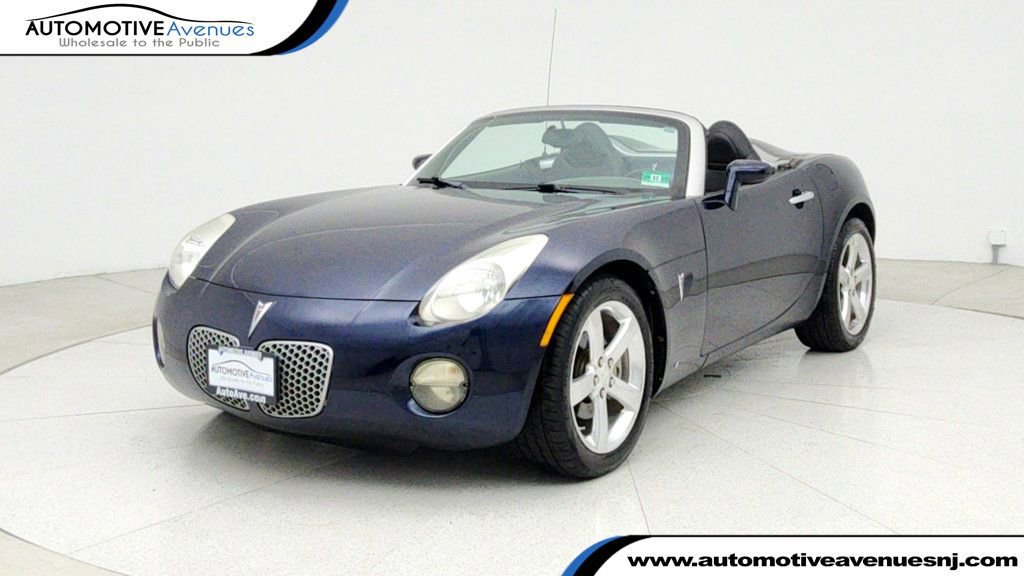 Used 2008 Pontiac Solstice Convertible w/ Premium Package video 1