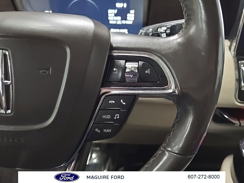 Used 2020 Lincoln Navigator Reserve w/ Luxury Package image 25