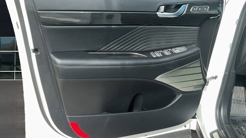 Used 2024 Hyundai Palisade Calligraphy image 12