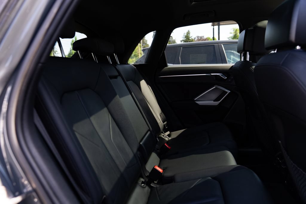 Used 2020 Audi Q3 2.0T Premium AWD/4WD image 24