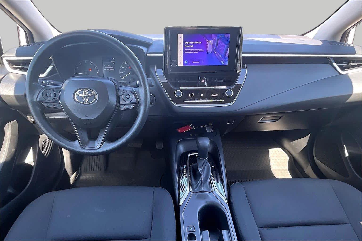 Used 2025 Toyota Corolla LE w/ LE Premium Package FWD image 14