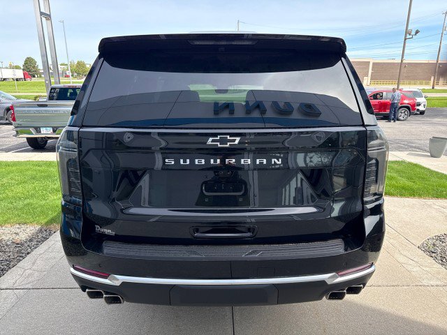 New 2026 Chevrolet Suburban High Country AWD/4WD image 4