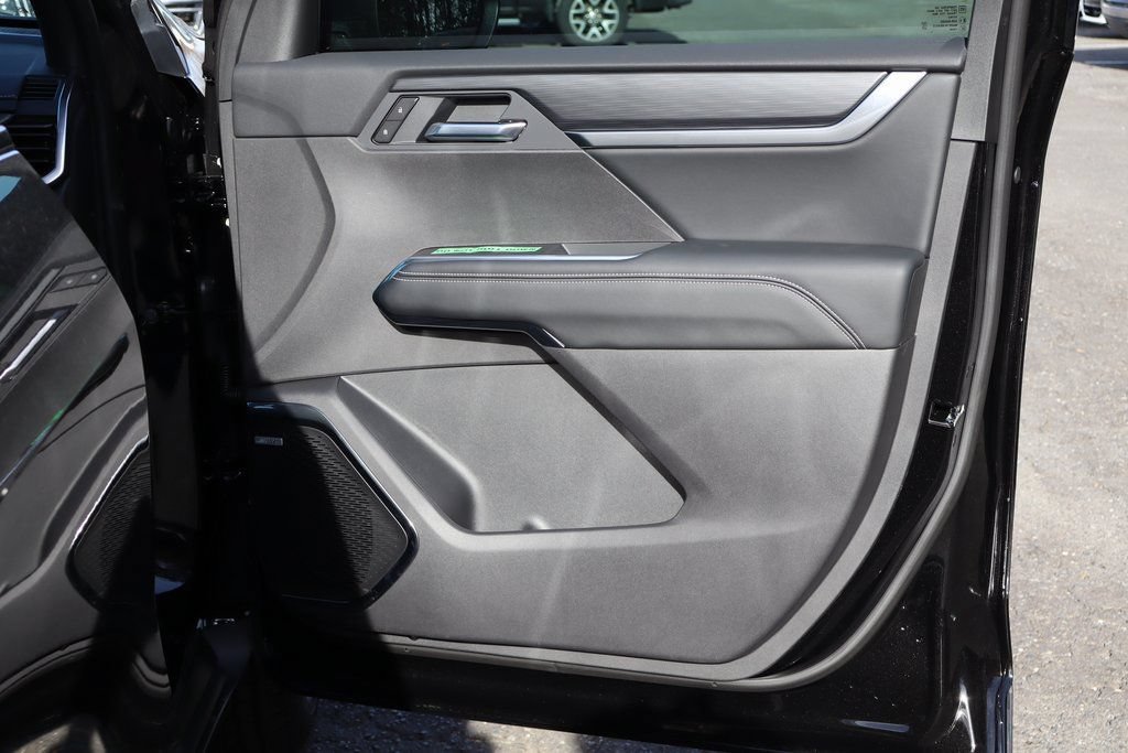 New 2026 GMC Acadia Elevation w/ Black Edition FWD image 25