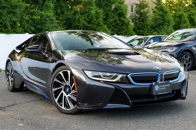 Used 2016 BMW i8 image 1
