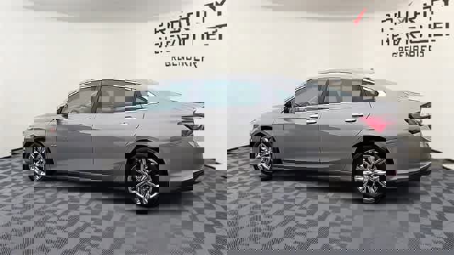 Certified 2022 Chevrolet Malibu LT image 6