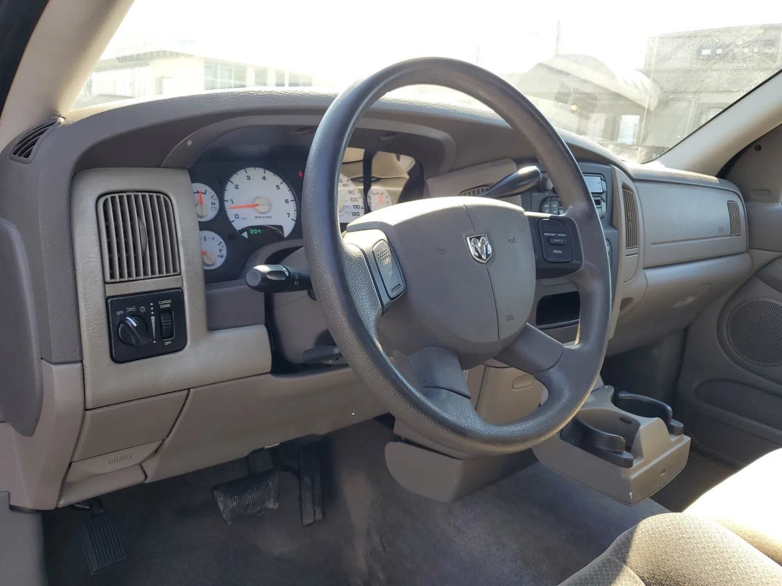 Used 2005 Dodge Ram 1500 Truck SLT RWD image 15