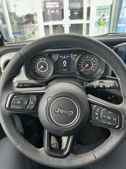 Used 2024 Jeep Wrangler Unlimited Sport AWD/4WD image 9