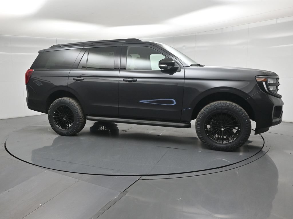 New 2026 Ford Expedition Platinum w/ Stealth Appearance Package AWD/4WD image 23