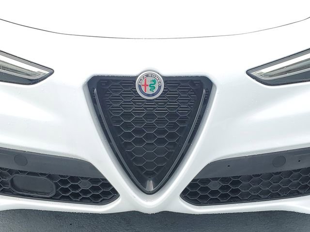 Used 2021 Alfa Romeo Stelvio Sprint w/ Nero Edizione RWD image 9