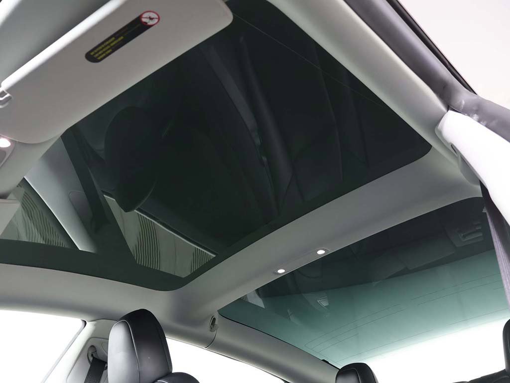 Used 2023 Tesla Model 3 Performance image 20