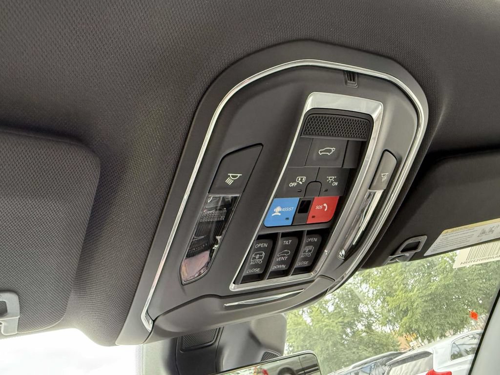 New 2026 Jeep Grand Cherokee Limited AWD/4WD image 30