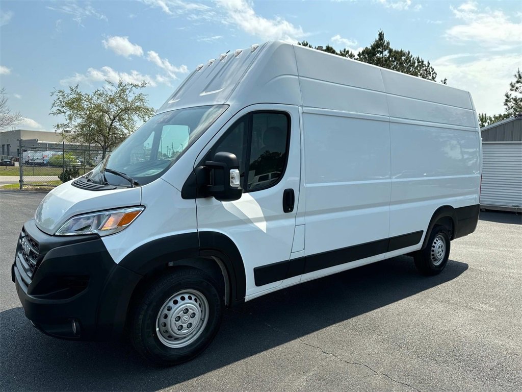 New 2024 RAM ProMaster 3500 w/ Convenience Group image 8