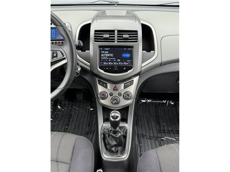 Used 2014 Chevrolet Sonic LT FWD image 16