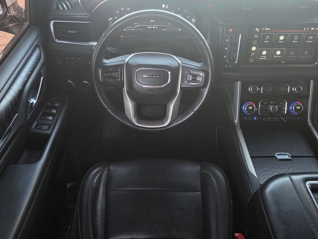 Used 2022 GMC Yukon Denali RWD image 13