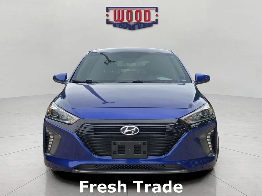Used 2019 Hyundai Ioniq Plug-In Hybrid image 2