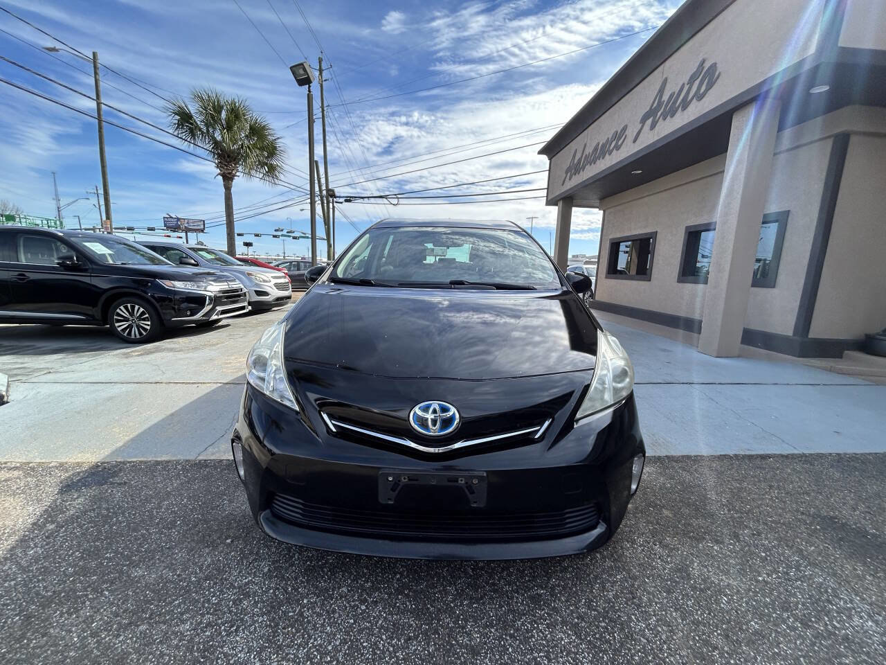 Used 2014 Toyota Prius V Two FWD image 7