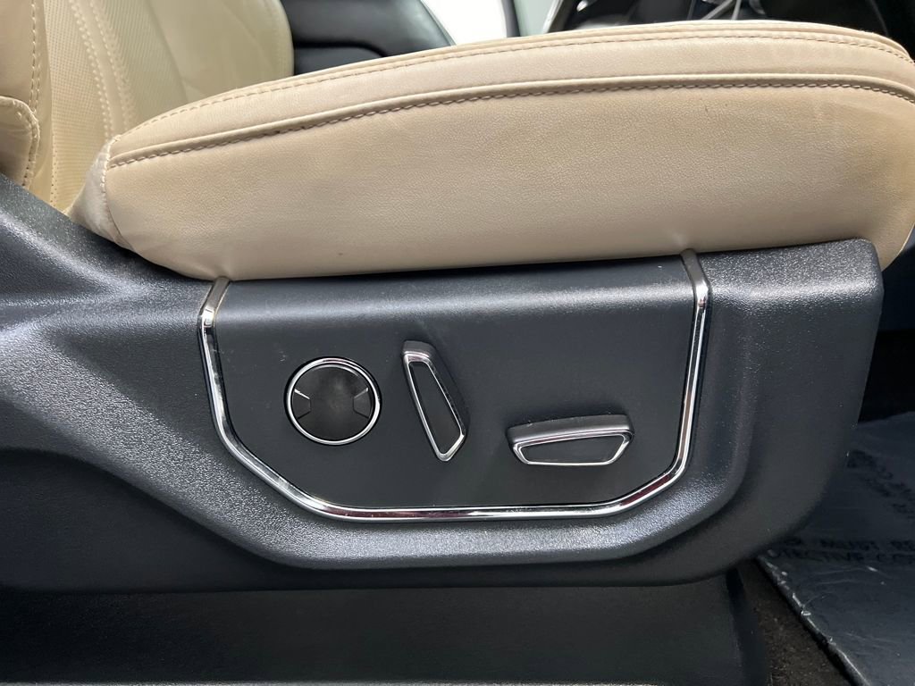 Used 2022 Ford Expedition Max Platinum AWD/4WD image 24