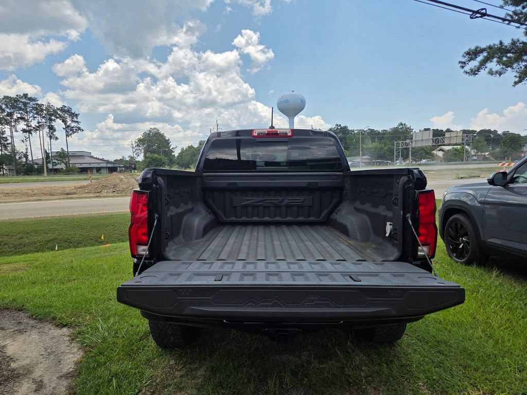 Used 2023 Chevrolet Colorado ZR2 w/ ZR2 Convenience Package III AWD/4WD image 27